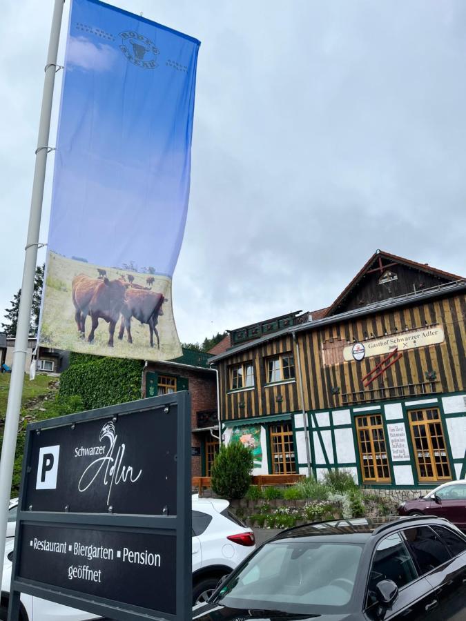 Gasthof & Pension "Schwarzer Adler" Masserberg Luaran gambar