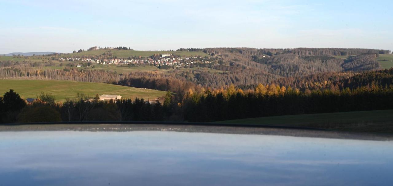 Gasthof & Pension "Schwarzer Adler" Masserberg Luaran gambar