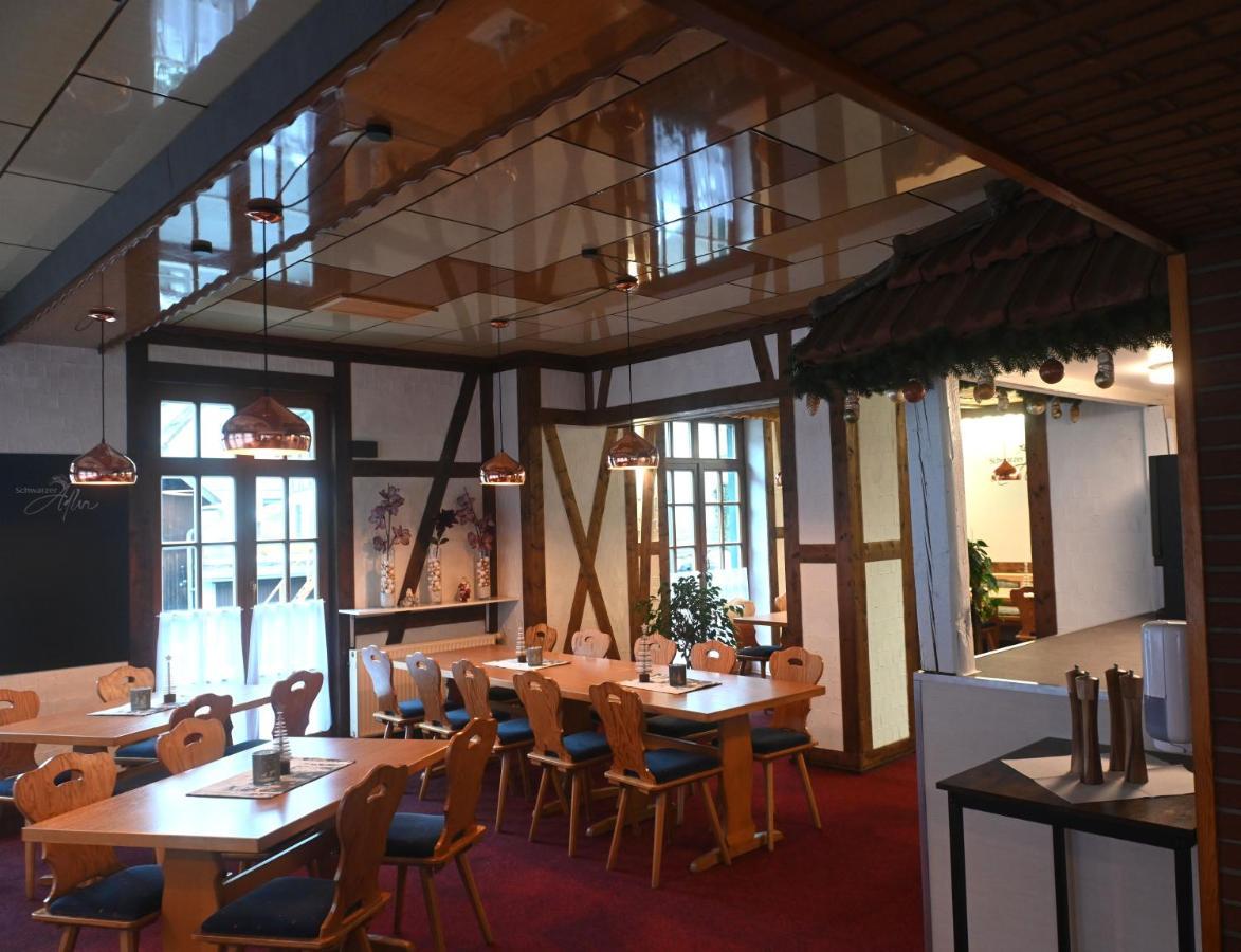 Gasthof & Pension "Schwarzer Adler" Masserberg Luaran gambar